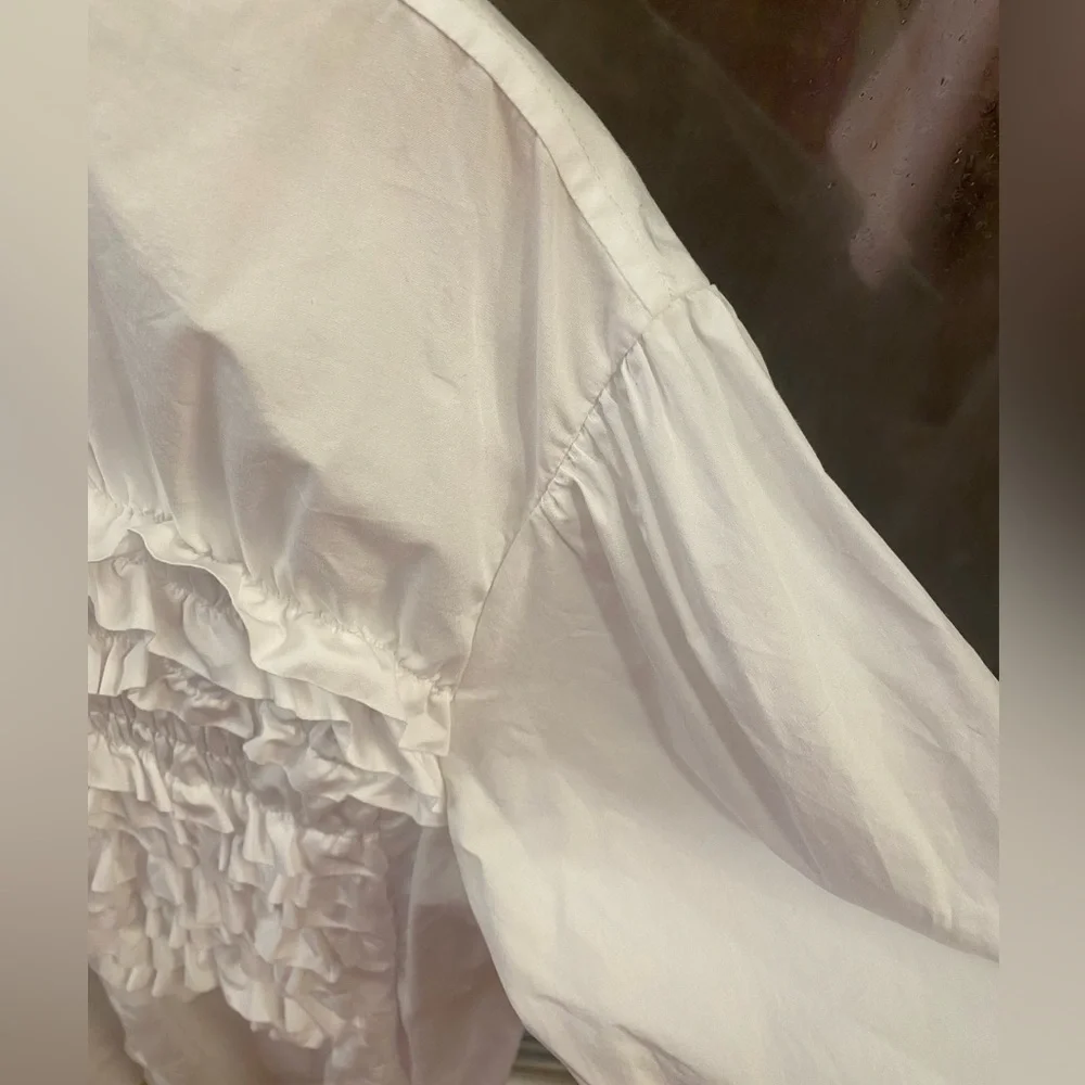 Simone Rocha crisp white cotton ruffled shirt with embellished collar and cuffs - Picture 4 of 4